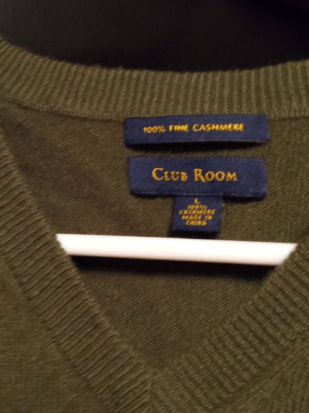 club room 100% fine cashmere large vest dark green